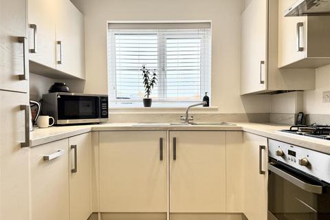3 bedroom semi-detached house for sale, The Circle, Ipswich IP6