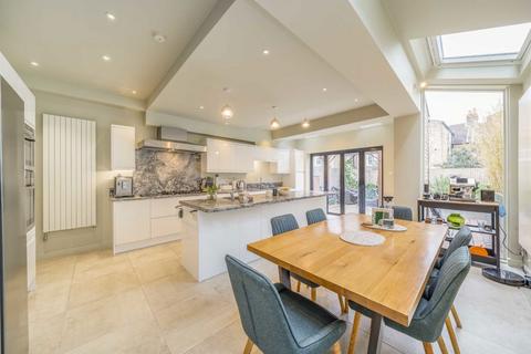 4 bedroom house for sale, Norfolk House Road, London SW16