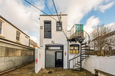Terraced house for sale, Montgomery Street, Hove