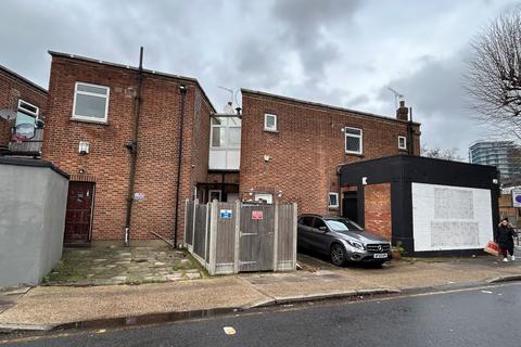 undefined, Fairview Parade, Romford RM7