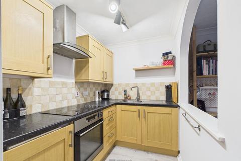 2 bedroom property for sale, Rowan Court, Southsea, PO4