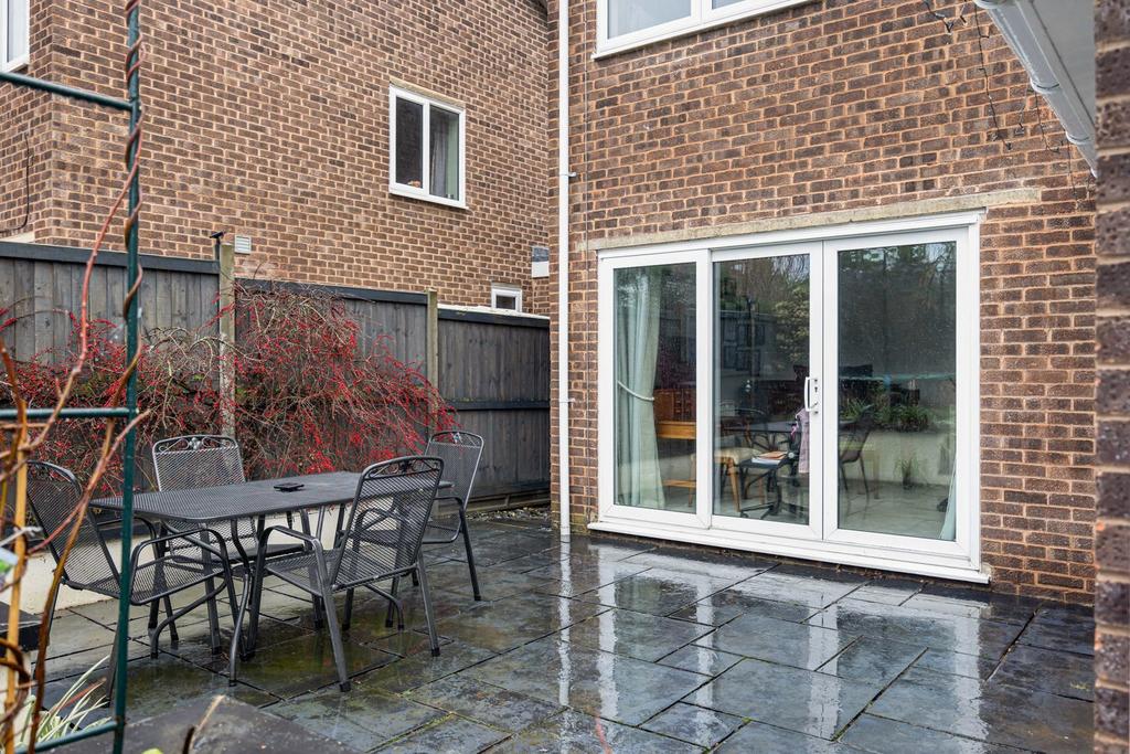 Patio 3