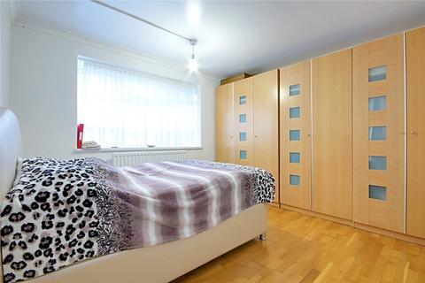 3 bedroom flat for sale, Bouvier Road, Enfield, EN3