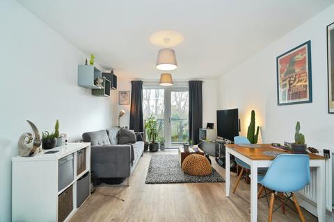 2 bedroom apartment for sale, Newman Square, Solihull, B90