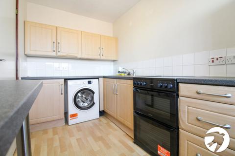 2 bedroom flat to rent, Louvain Road, Greenhithe, Kent, DA9