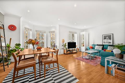 2 bedroom flat for sale, Northpoint Square, Camden, London