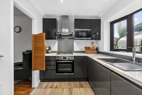 undefined, Fairview Drive, Watford, WD17
