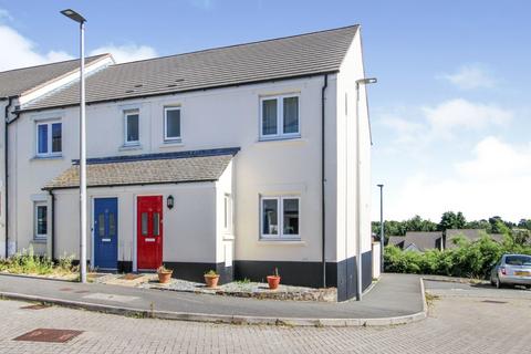 3 bedroom end of terrace house to rent, Parsons Close, Holsworthy, Devon