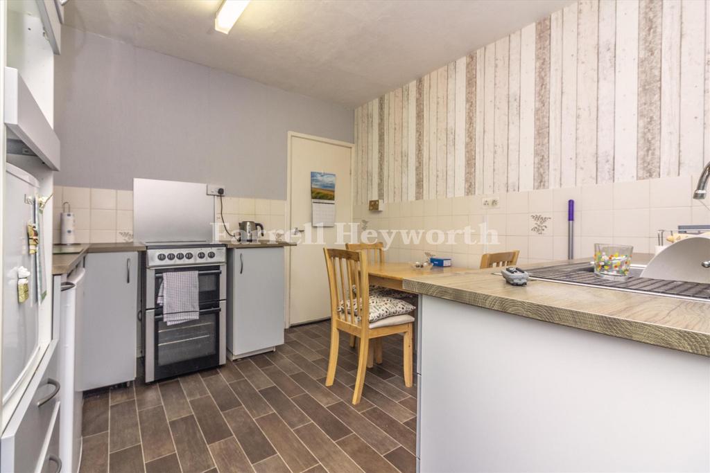 Kitchen b
