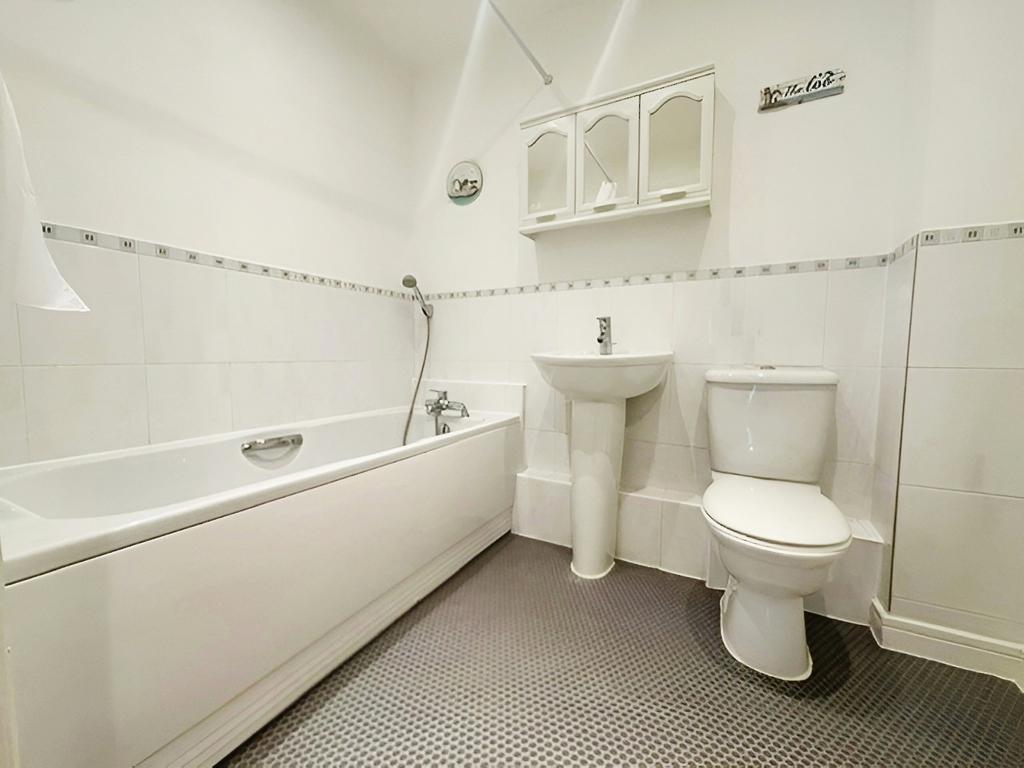 6392f680-main 20bath