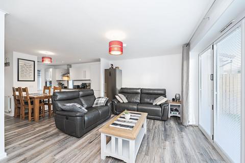 undefined, Maggies Crescent, Larbert, FK5
