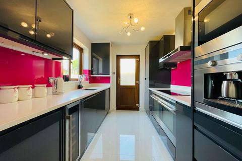 4 bedroom detached house for sale, Grace Meadow, Whitfield CT16