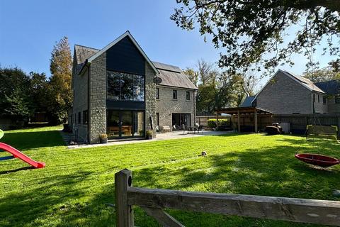 6 bedroom detached house for sale, Wernddu Road, Ammanford