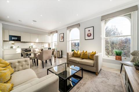 3 bedroom flat for sale, Hammersmith Grove, London W6