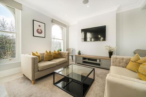 3 bedroom flat for sale, Hammersmith Grove, London W6
