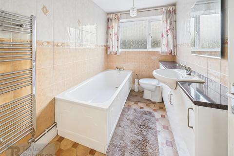 undefined, Greenacres, Crawley