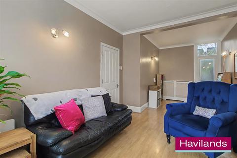 4 bedroom terraced house for sale, Cedars Road, London