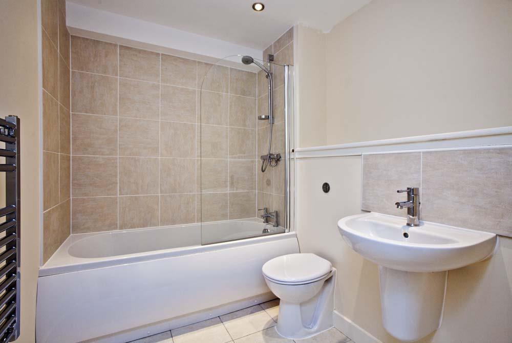 Bathroom 3 sm.jpg