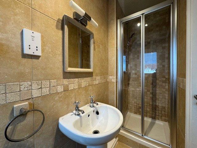 Master Ensuite