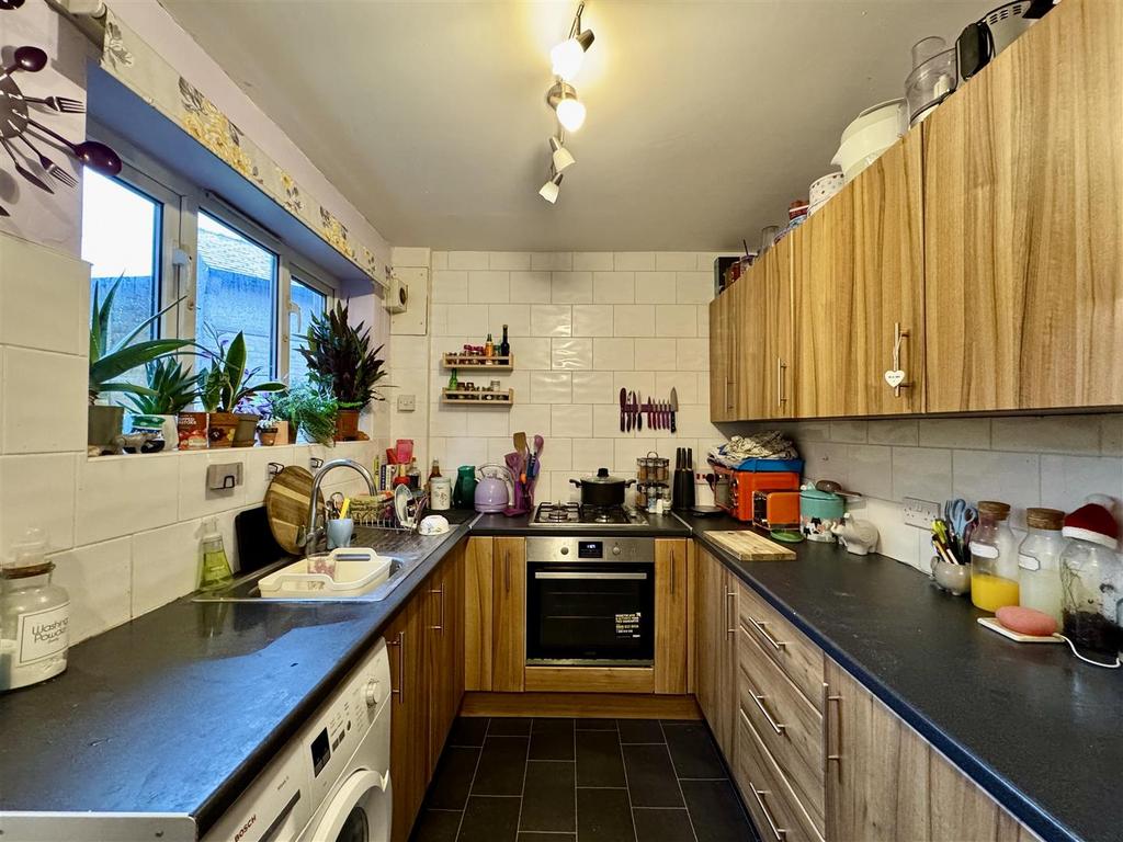Dining kitchen