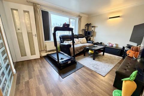 2 bedroom semi-detached house for sale, The Drive, Kippax, Leeds