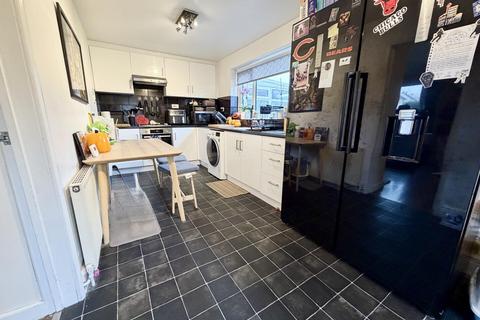 2 bedroom semi-detached house for sale, The Drive, Kippax, Leeds