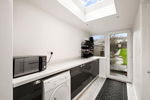 3 bedroom semi-detached house for sale, Joyes Road, Folkestone, CT19
