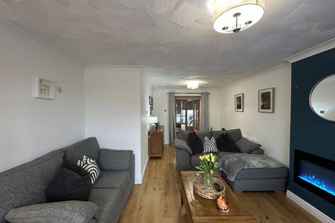 undefined, Stad Ty Croes, Llanfairpwll, Anglesey, LL61