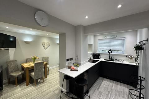 undefined, Stad Ty Croes, Llanfairpwll, Anglesey, LL61