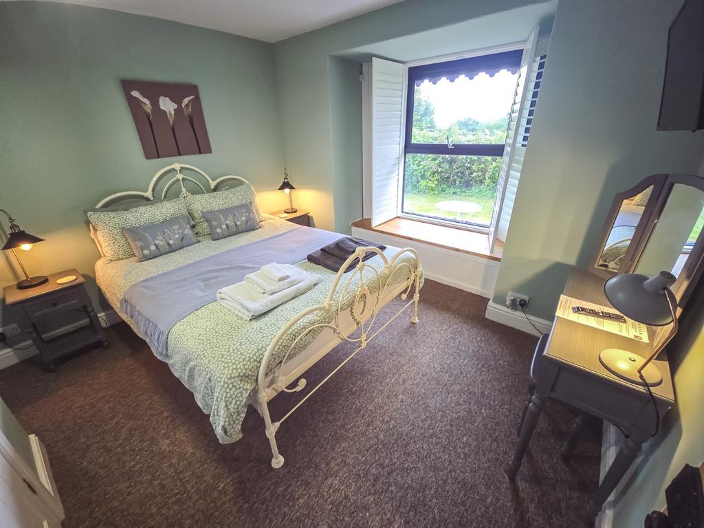 Lilac Room