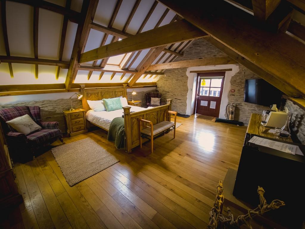 Bedroom Suite