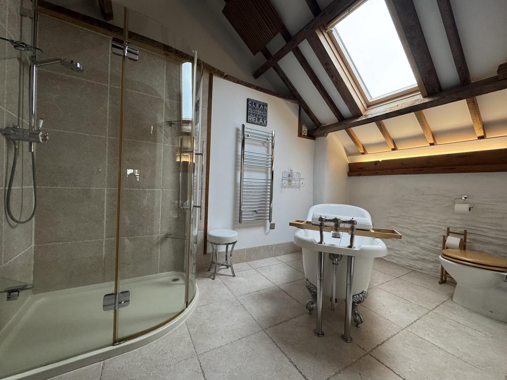 En-Suite 8