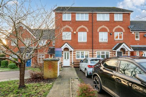 3 bedroom townhouse for sale, Magnolia Gardens, Edgware