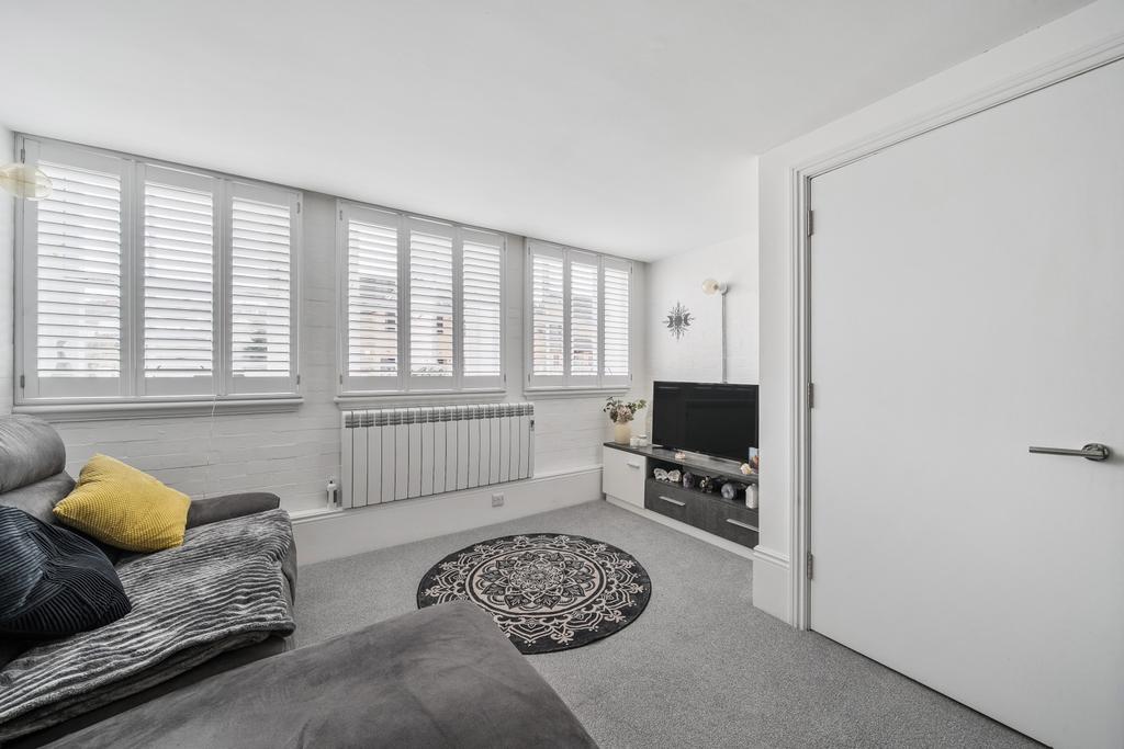 1405487-10-697788b194b3f