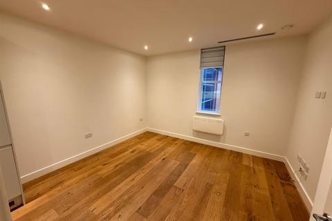 undefined, Vista Court, Nobel Drive, Hayes and Harlington, Hillingdon