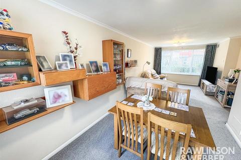 3 bedroom end of terrace house for sale, Fleetside, West Molesey KT8