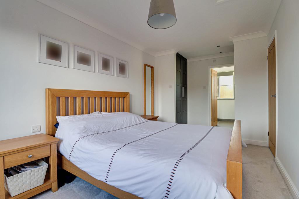 Principal bedroom