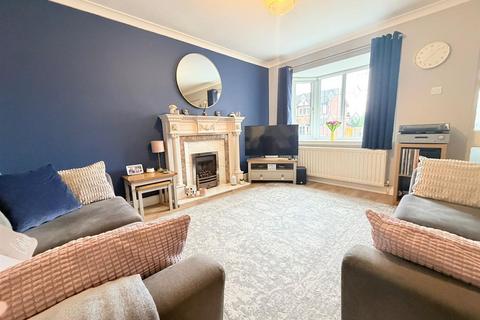 3 bedroom semi-detached house for sale, Exeter Close, Dukinfield SK16