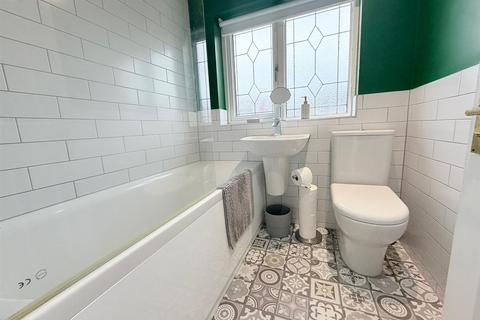 3 bedroom semi-detached house for sale, Exeter Close, Dukinfield SK16