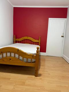 1 bedroom in a house share to rent, Gartmore Road, Ilford IG3