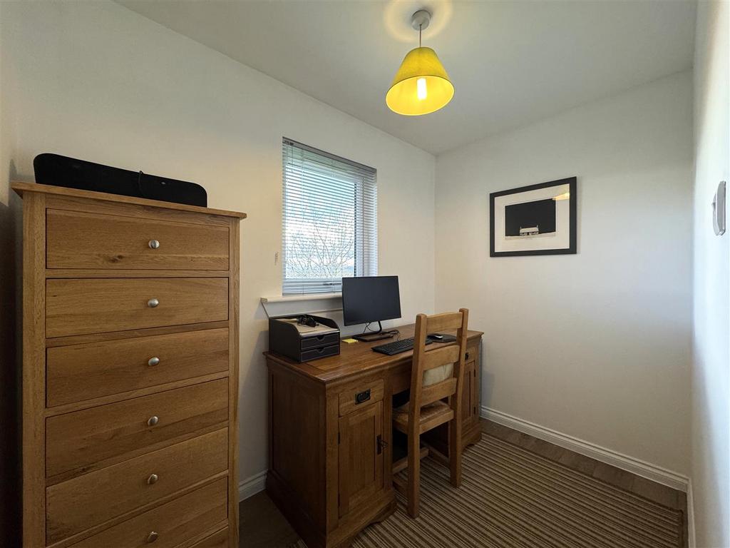 Bedroom 2.jpg