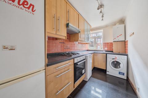 2 bedroom apartment for sale, Montpelier Road, London