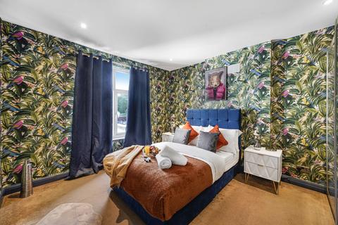 2 bedroom apartment for sale, Great North Way, London, Barnet, NW4 1PT