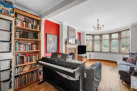 undefined, North Western Avenue, Hertfordshire WD25