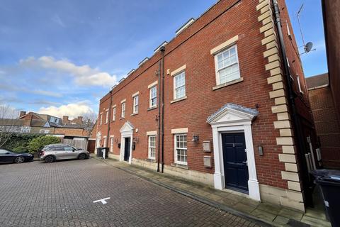 undefined, King Georges Court, Billericay