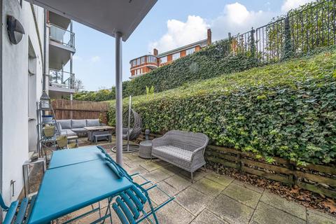 2 bedroom flat for sale, Myddelton Passage, Clerkenwell, London, EC1R