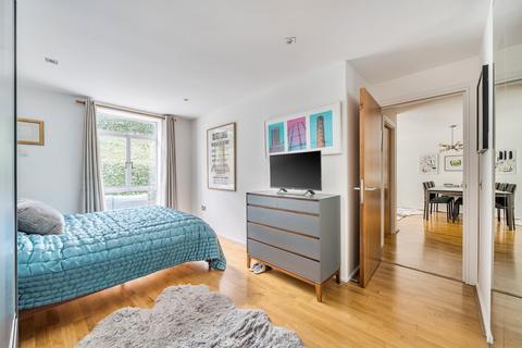 2 bedroom flat for sale, Myddelton Passage, Clerkenwell, London, EC1R