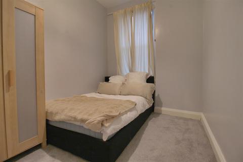 2 bedroom apartment to rent, Fairfield Road, Jesmond