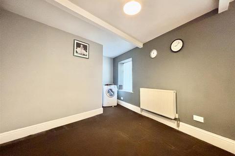 undefined, High Street, Bradford BD13