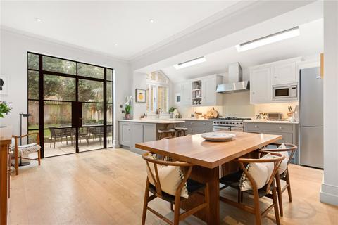 4 bedroom terraced house for sale, Westover Road, London, SW18
